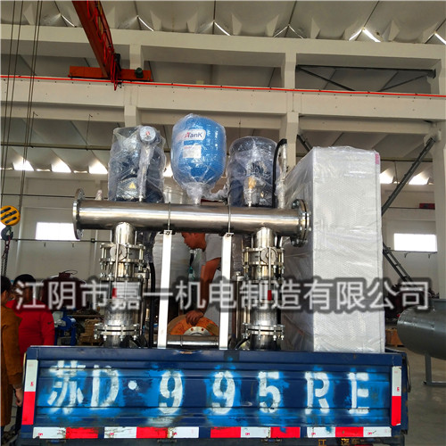 山西客戶預(yù)定的生活加壓箱泵一體化設(shè)備，全自動(dòng)軟化水設(shè)備以及膨脹罐發(fā)貨啦！